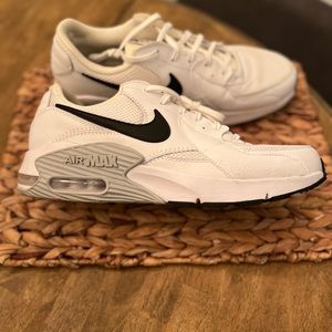 Nike air max excee size 12